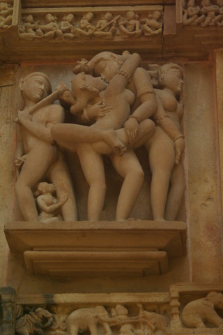 sculpture of lover’s embrace